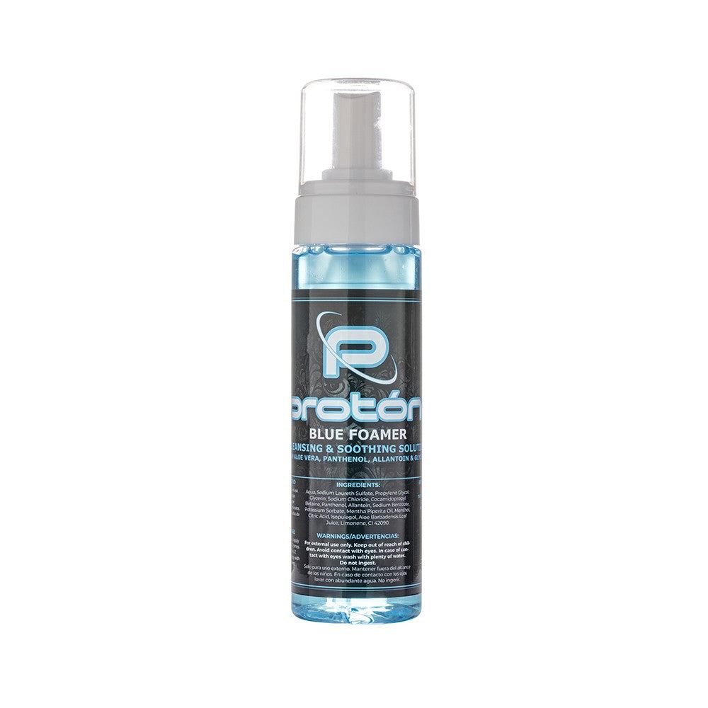 Foamer Protón with advanced green soap, featuring glycerin, panthenol, allantoin, and aloe vera for soothing skin.