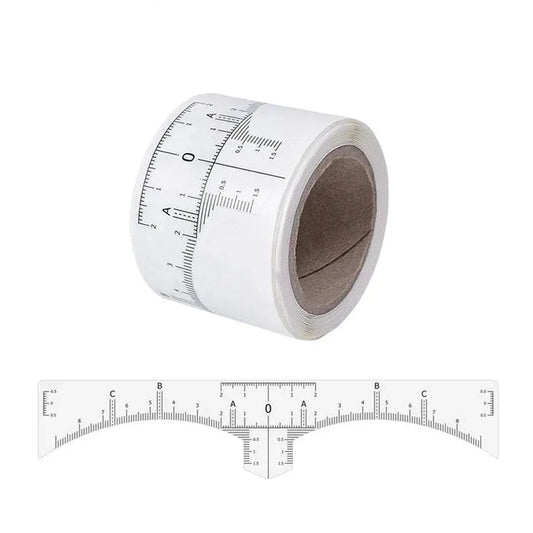 Rollo desechable con regla adhesiva para cejas, paquete de 50 unidades, cinta métrica para precisión y simetría en diseño de cejas.